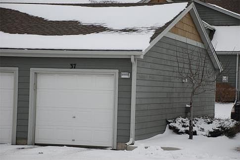 detached garage