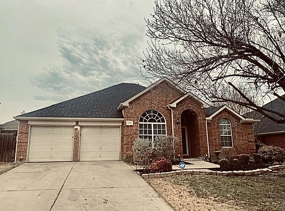 Building Photo - 836 Mullrany Dr