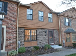 8 Dunbridge Hts, Fairport, NY 14450