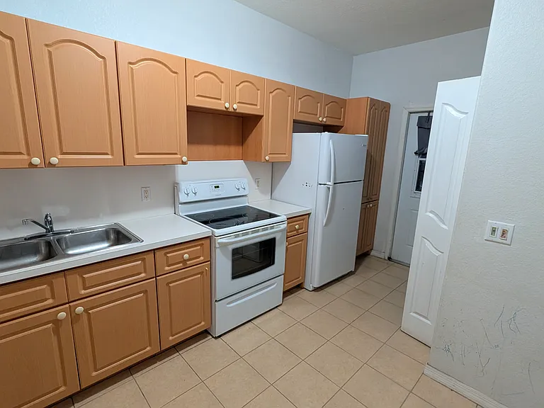 13264 Old Biscayne Dr #403 — Photo 9