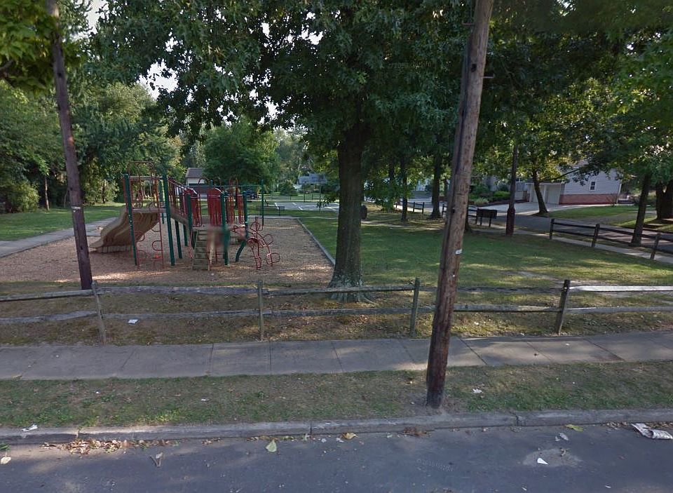 1st image of 48 Wilmot St