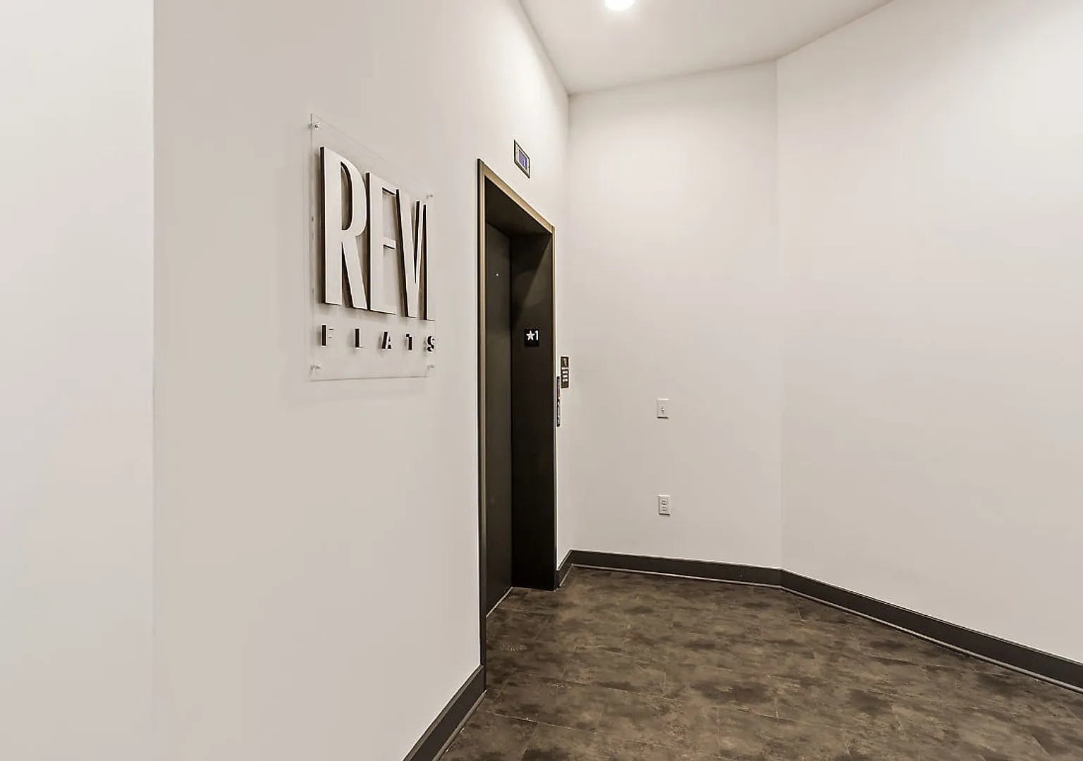 Revi Flats — Photo 4