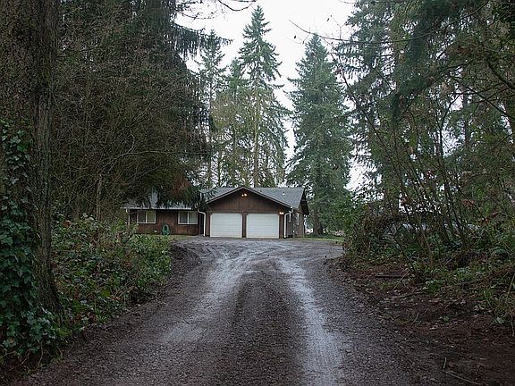 2nd image of 10926 NE 131st St