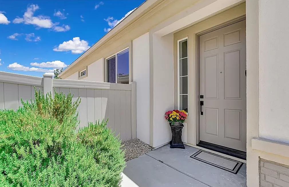 11045 Waterwood St — Photo 3