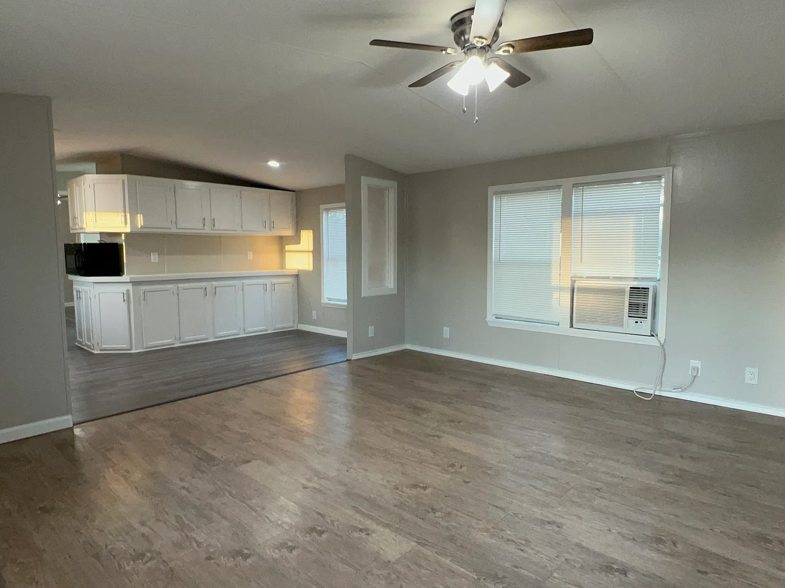 3 bed, 1216 sqft, $1,250 — Photo 4
