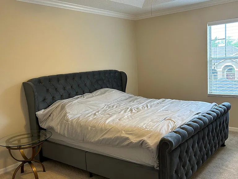 209 Strathmore Cir — Photo 38