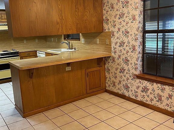 4th image of 118 Briarwood Ln
