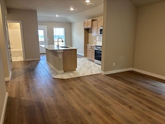 3rd image of 2905 NW 195th St