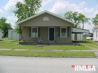 617 N 16th St, Murphysboro, IL 62966