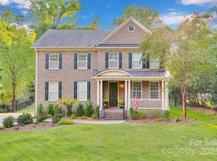 226 Bubbling Well Rd, Matthews, NC 28105