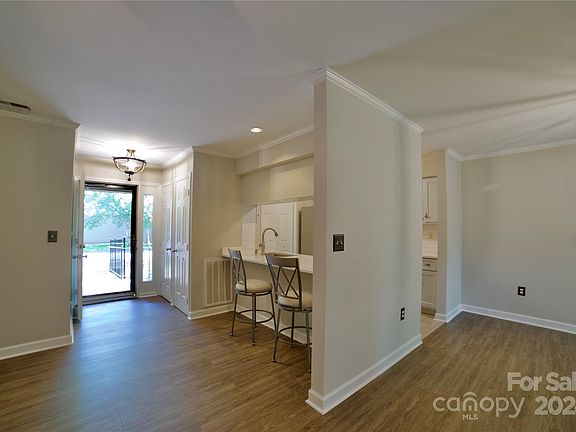 4th image of 363 Sweetgum Dr