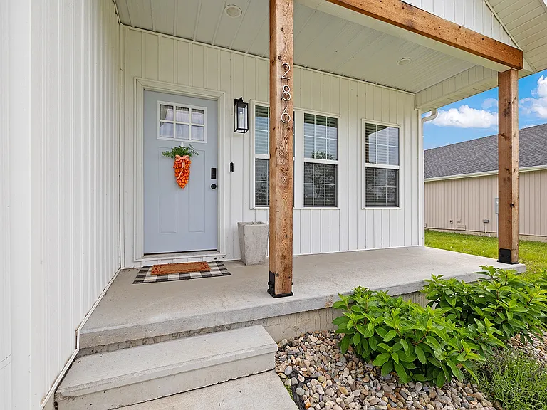 286 W Abbi Ln — Photo 2