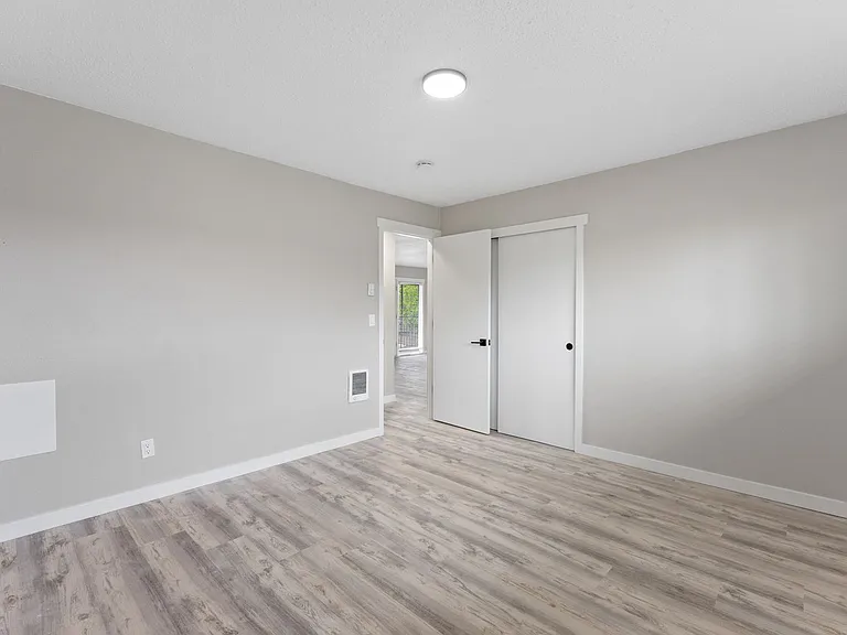 Eastside Village Apartments — Photo 94