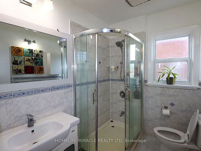 1382 Warden Ave #MAIN — Photo 5
