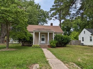 2 E Sedgwick St, Sandston, VA 23150