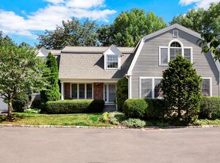 31 Lakeview Ave UNIT 31, New Canaan, CT 06840