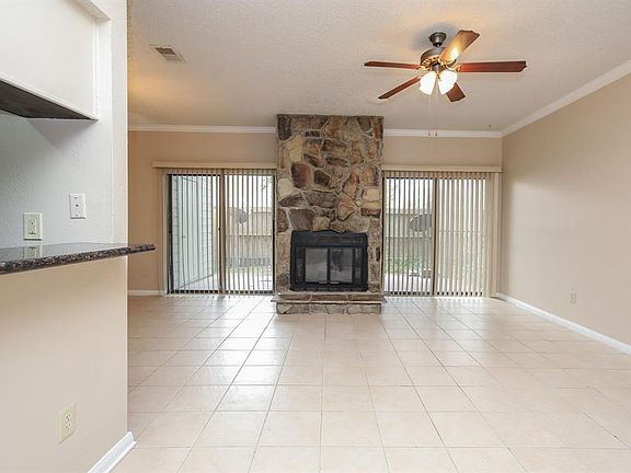 5th image of 17417 Red Oak Dr APT 122