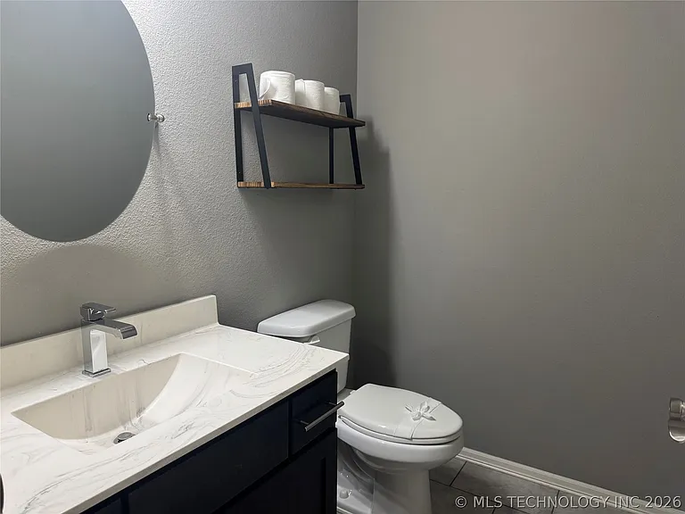 7413 S Hemlock Ave — Photo 26