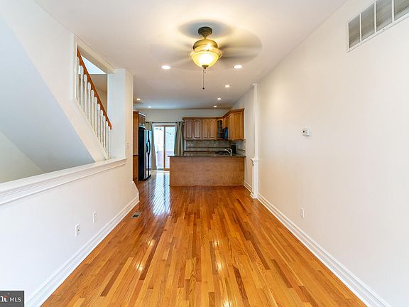 2nd image of 2028 Kimball St