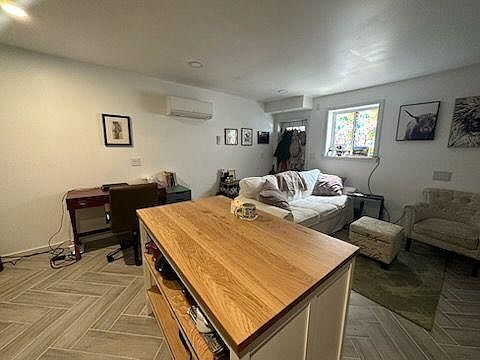 3rd image of 958 Mount Olivet Rd NE #1
