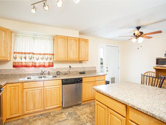 5th image of 1702 N Glenn Ct #1704