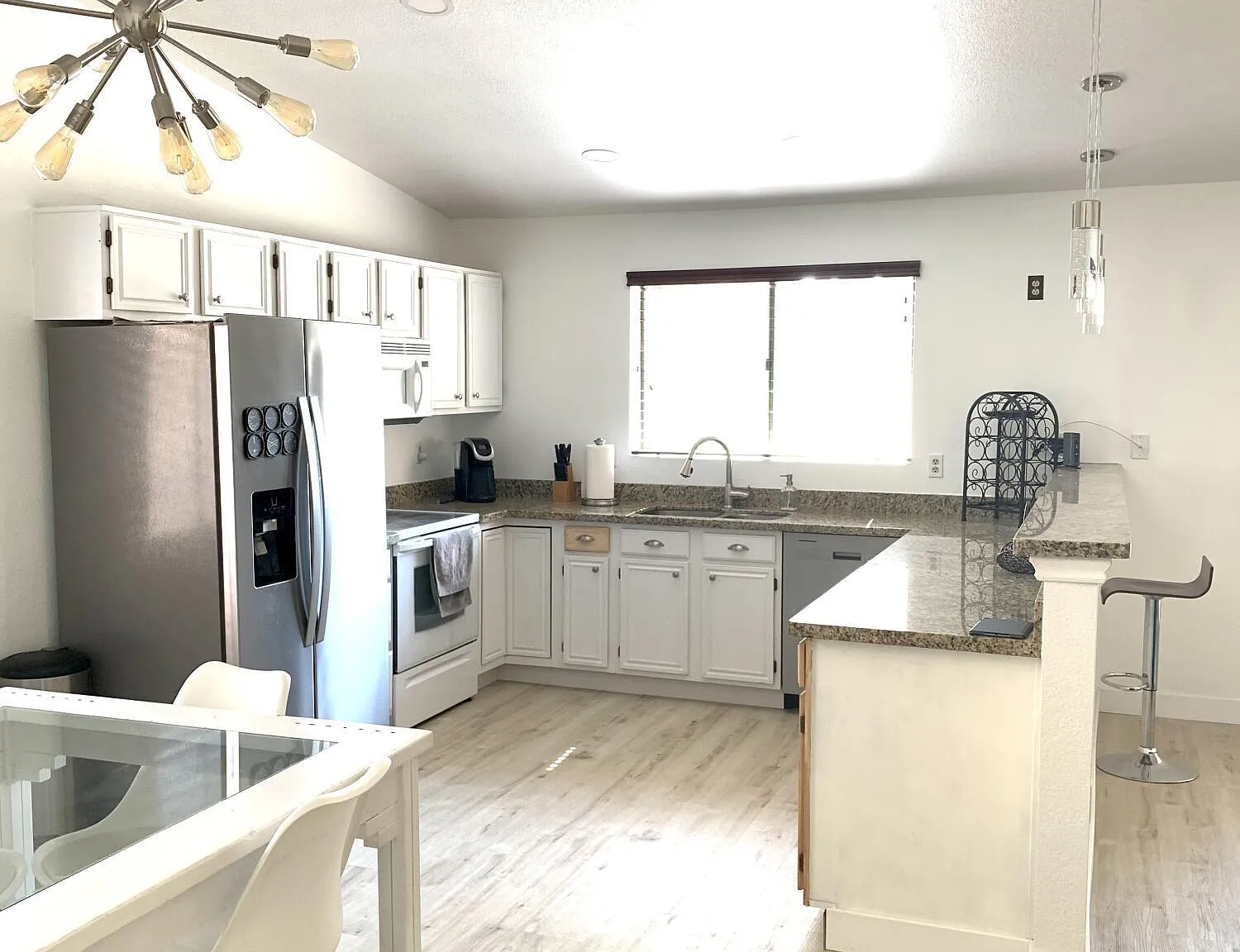 3 bed, 1431 sqft, $2,300 — Photo 3