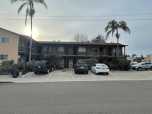 1099 Turquoise St #2 Photo 1