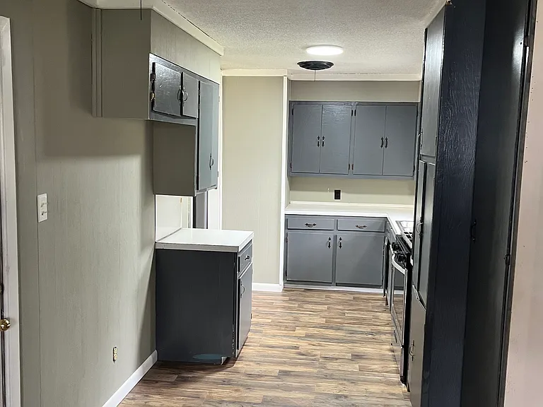 712 W Barnett St — Photo 14
