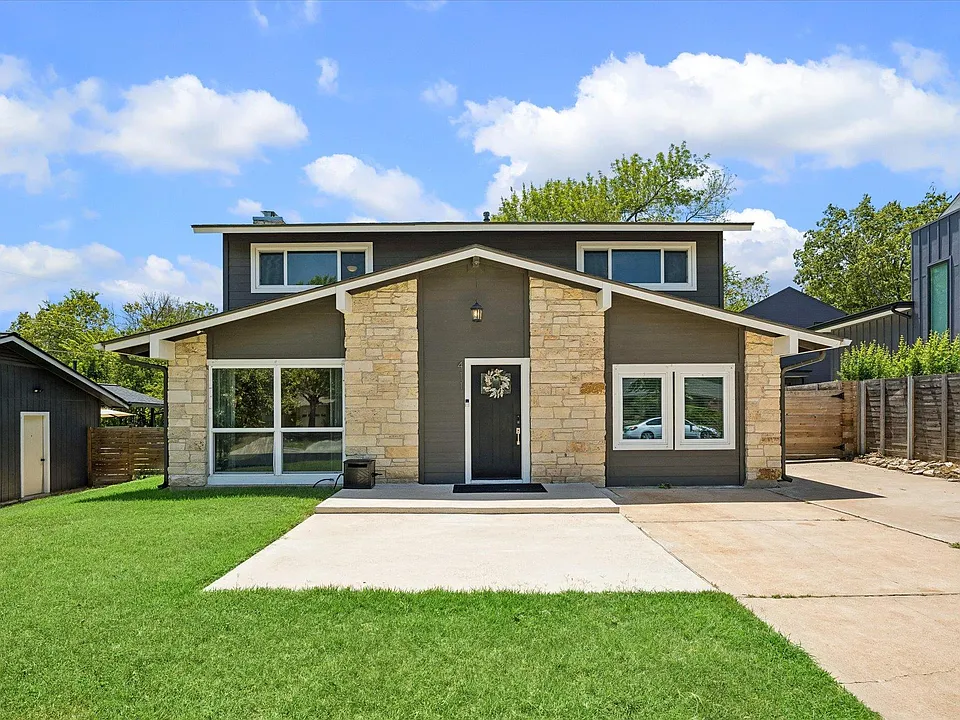 411 Ramble Ln