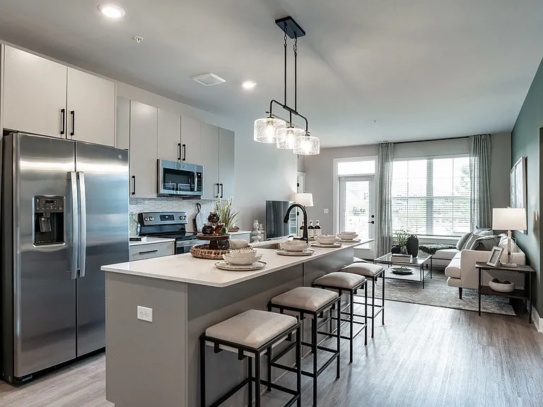Berkshire Apartments — Photo 6