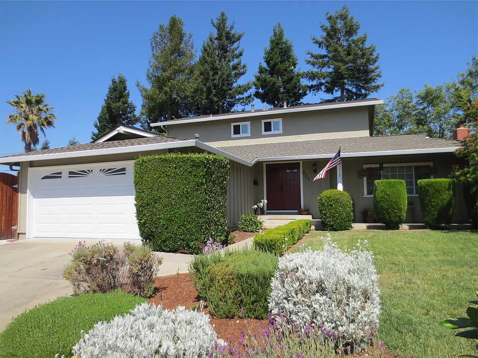 1st image of 526 Humber Ct