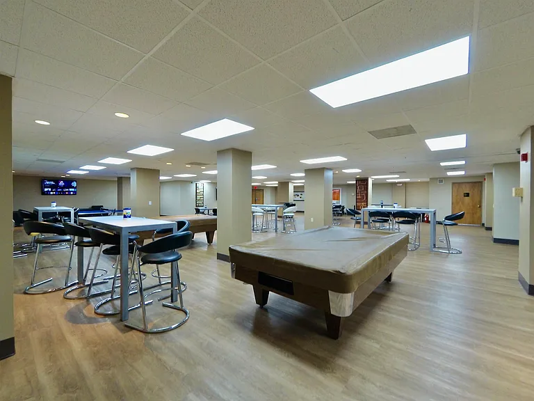 1434 Harmon Cove Tower — Photo 16