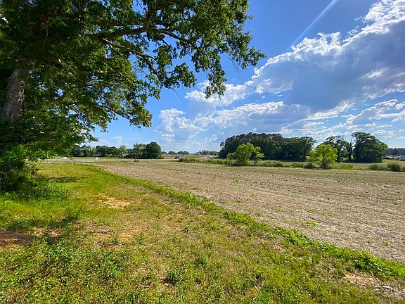 3rd image of 3184 Us Highway 43