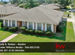 4744 Ithaca St, Metairie, LA 70006