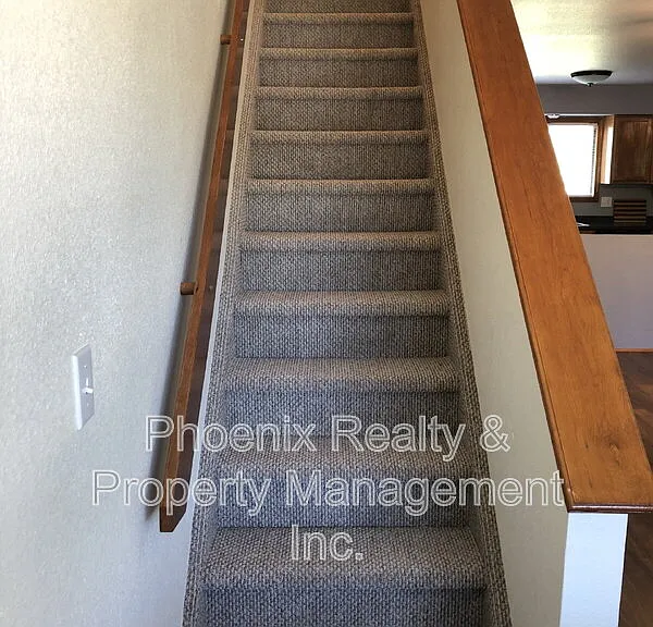 806 Sir Galahad Dr — Photo 7