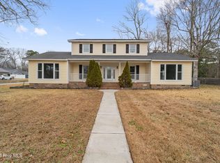 500 N Brookside Ct, Jacksonville, NC 28540
