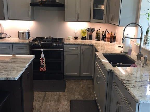 4th image of 25 Knoche Way