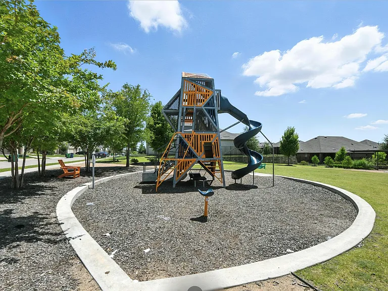 913 Cobalt Dr — Photo 52