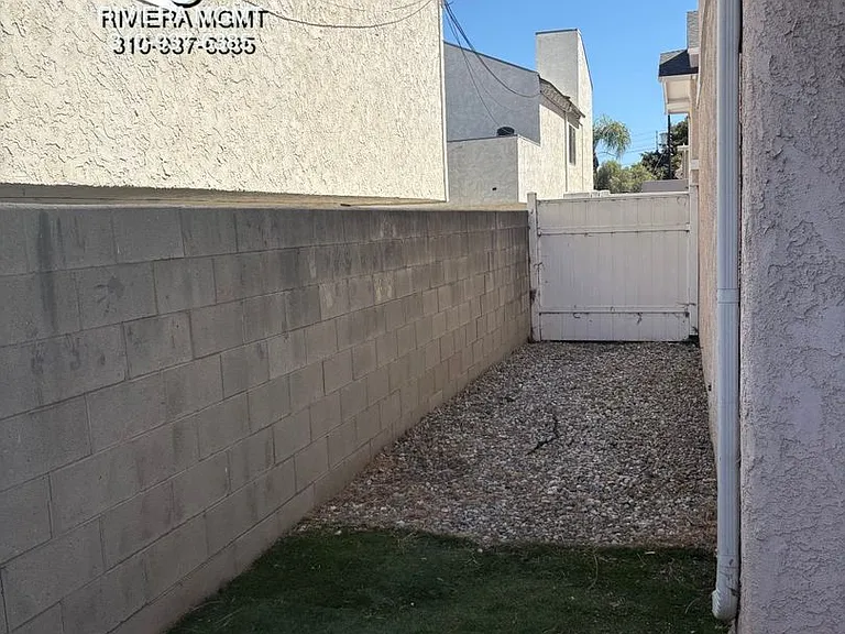 2300 Carnegie Ln #1 — Photo 27