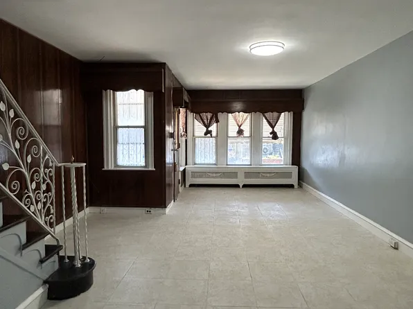 4207 Levick St, Philadelphia, PA 19135