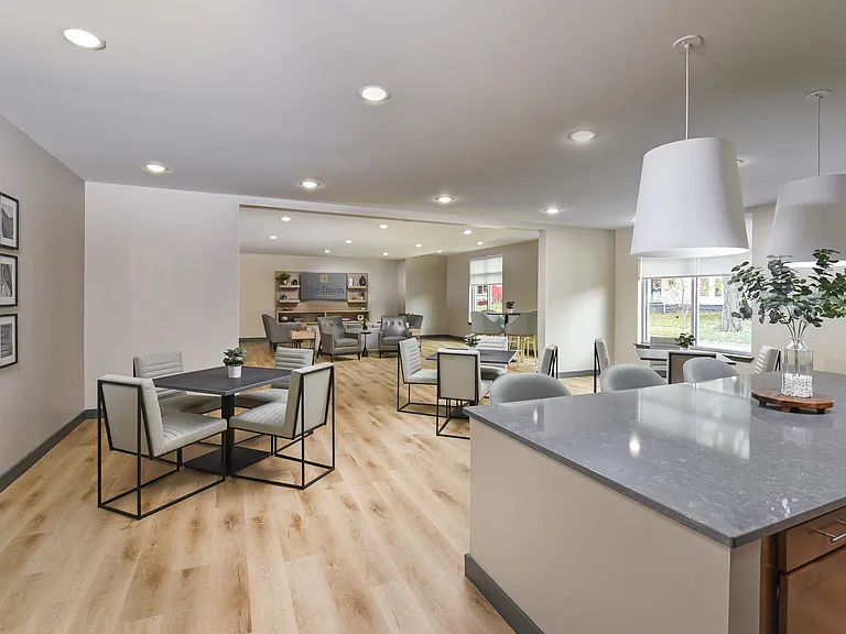 The Davis — Photo 19