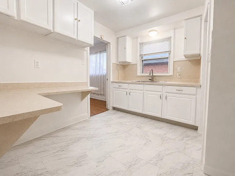 9297 Hartwell St — Photo 9