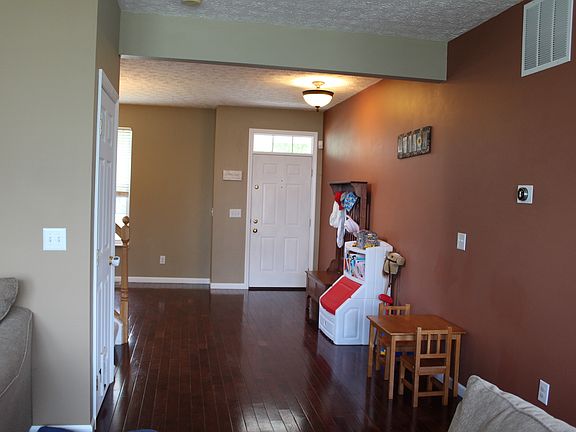 4th image of 1116 Abbington Dr
