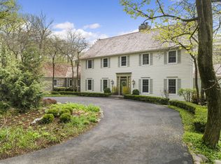 33W675 Mare Barn Ln, Wayne, IL 60184