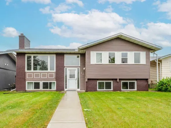 44 N Whiteridge Pl NE, Calgary, AB T1Y 2Y6