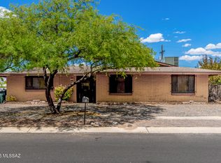 9331 E Magdalena Rd, Tucson, AZ 85710