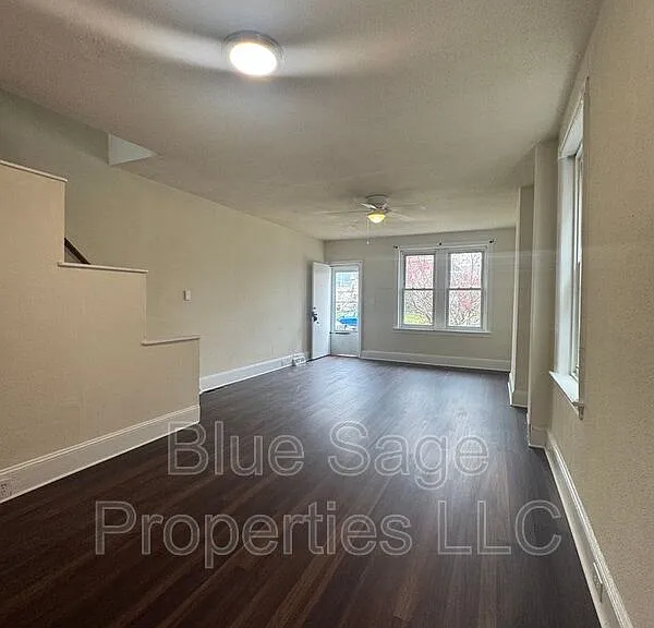 758 Saville Ave — Photo 4