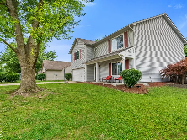 4620 Driftwood Ln, Greenwood, IN 46143