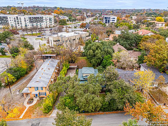 3rd image of 115 GRANDVIEW PL