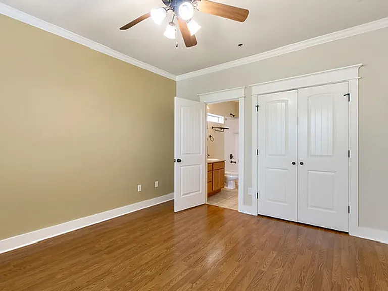 508 Elmwood Pl #C — Photo 13